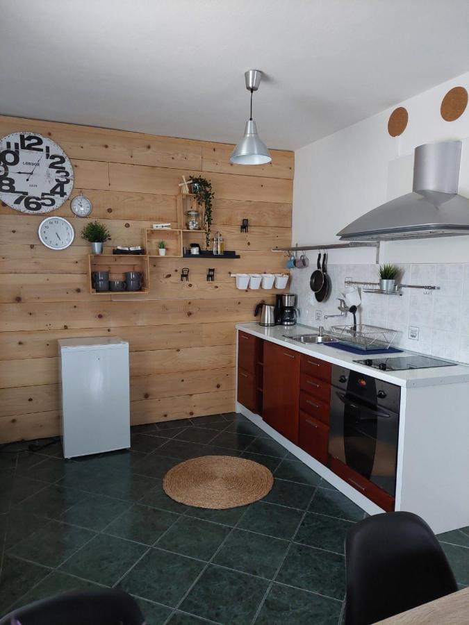 Apartman Hana Apartment Dreznik Grad Ngoại thất bức ảnh